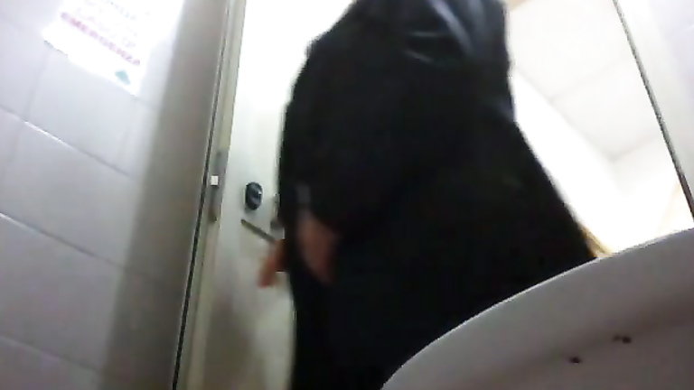 big ass toilet voyeur
