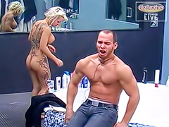 Big Brother Porn Fakes - Big Brother babe with big tits showers | voyeurstyle.com