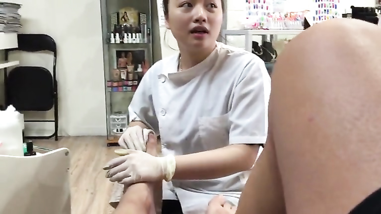Flash Asian Nude - Ejaculating during a pedicure from an Asian girl | voyeurstyle.com