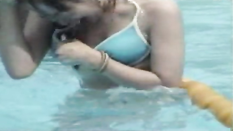 Japanese girl slips from her bikini voyeurstyle