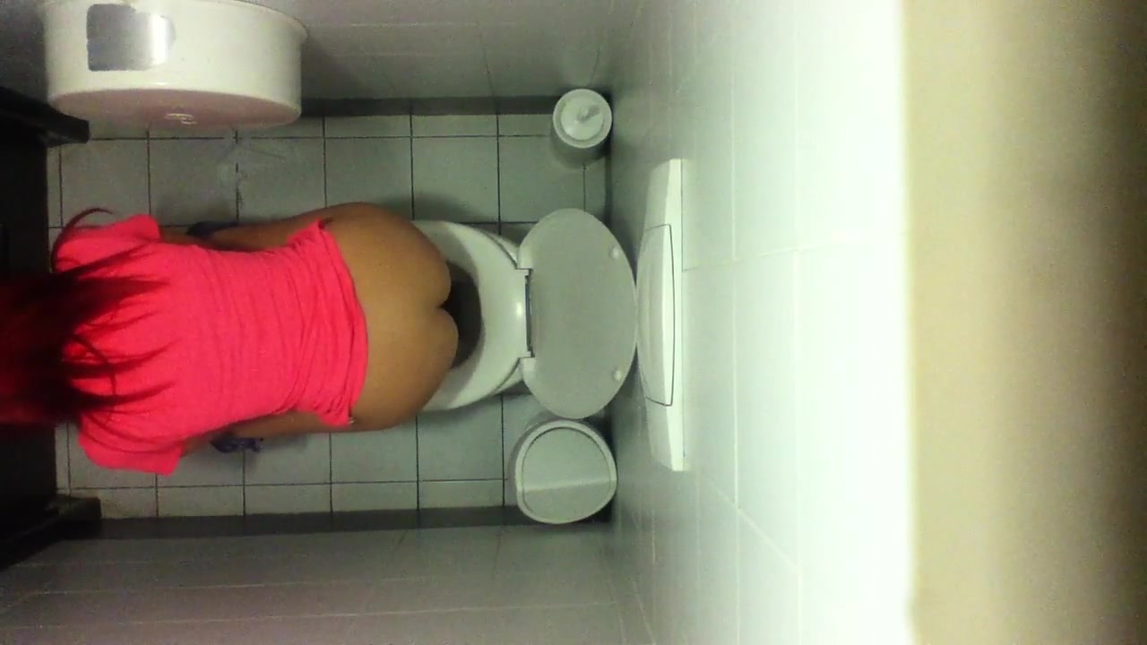 women peeing bathroom voyeur Xxx Pics Hd
